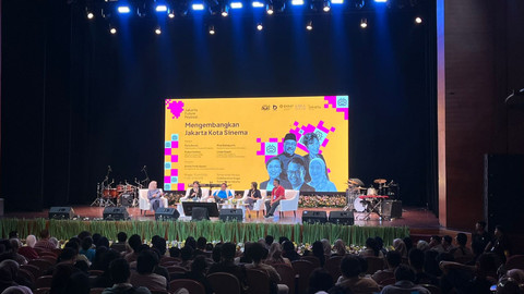 Wakil Gubernur Jakarta Rano Karno bicara mengenai target Jakarta Kota Sinema di Teater Besar Jakarta, Taman Ismail Marzuki, Jakarta Pusat, Minggu (15/6/2025). Foto: Haya Syahira/kumparan