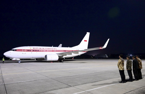 Presiden Prabowo Subianto bertolak ke Singapura dari Base Ops TNI AU Halim Perdanakusuma, Jakarta pada Minggu (15/6/2025). Foto: Muchlis Jr - Biro Pers Sekretariat Presiden