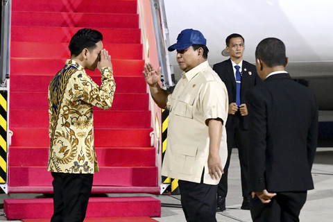 Presiden Prabowo Subianto bertolak ke Singapura dari Base Ops TNI AU Halim Perdanakusuma, Jakarta pada Minggu (15/6/2025). Foto: Muchlis Jr - Biro Pers Sekretariat Presiden