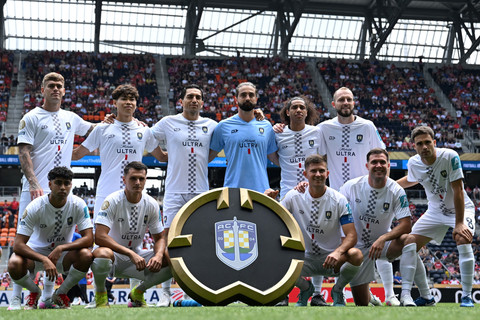Pemain Auckland City saat melawan Bayern ... </div>
<div class=