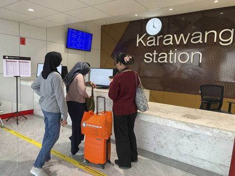 Penumpang Whoosh saat libur sekolah. Foto: PT KCIC