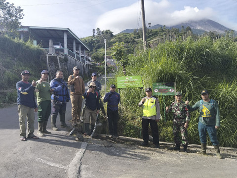 Balai Taman Nasional Gunung Mera... </div>
<div class=