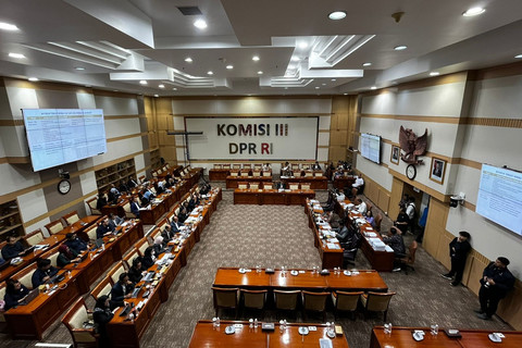 Rapat dengar pendapat (RDP) Komisi III terkait KUHAP di Gedung DPR, Jakarta Pusat, Selasa (17/6/2025). Foto: Rayyan Farhansyah/kumparan