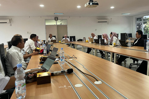 Rapat pembahasan usulan kebutuhan pegawai bidang keuangan Sekolah Rakyat di Gedung Widyaiswara Pusdiklatbangprof Kemensos, Jakarta Selatan, Senin (16/6/2025). Foto: Kemensos RI