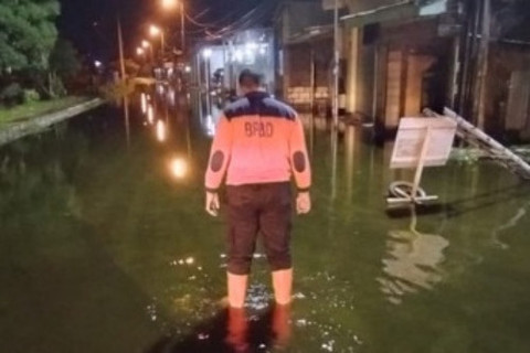 Banjir merendam wilayah Kecamatan Porong, Kabupaten Sidoarjo, Selasa (17/6/2025). Foto: BPBD Jatim