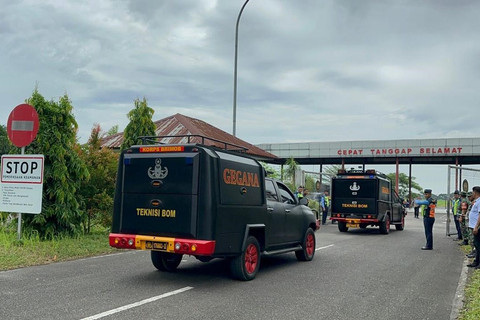 Tim Gegana Polda Sumut di Bandara Kualanamu, Medan, Selasa (17/6/2025). Foto: Polda Sumut