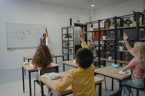 Kegiatan yang dilakukan pada langkah ketiga membaca dengan teknik SQ3R adalah?. Foto hanya ilustrasi, bukan yang sebenarnya. Sumber: Pexels/Tima Miroshnichenko 