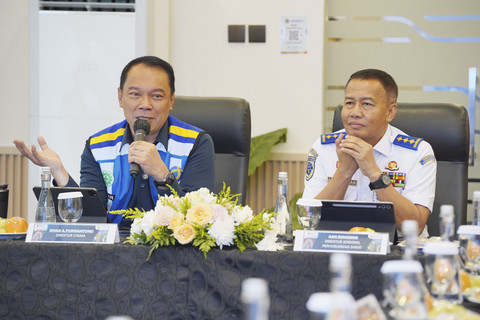 Direktur Utama Jasa Marga, Rivan A. Purwantono, pastikan keamanan dan kenyamanan Jalan Tol Cipularang pasca pergeseran tanah di Desa Pasirmunjul, Kabupaten Purwakarta, Rabu (18/6/2025). Foto: Dok. Jasa Marga
