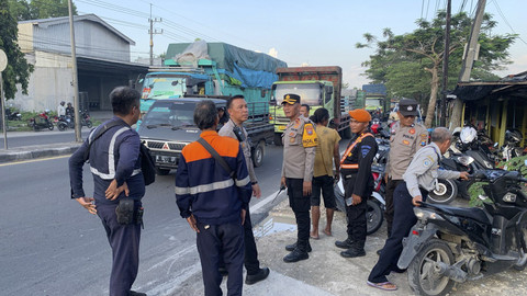 Kecelakaan antara truk tangki air vs KA 265 Ambarawa di perlintasan JPL 307A Km 183 + 2 jalur hilir petak jalan Lamongan-Surabaya, Desa Karanglangit, Kecamatan/Kabupaten Lamongan, Rabu (18/6/2025). Foto: Dok. Polres Lamongan