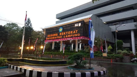 Sinta Yuliana / Lampung Geh