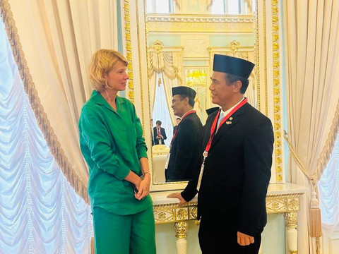 Menteri Pertanian Federasi Rusia, Oksana Nikolaevna Lut bersama Menteri Pertanian Republik Indonesia, Andi Amran Sulaiman dalam pertemuan di Rusia, Kamis (19/6). Dok: Kementan