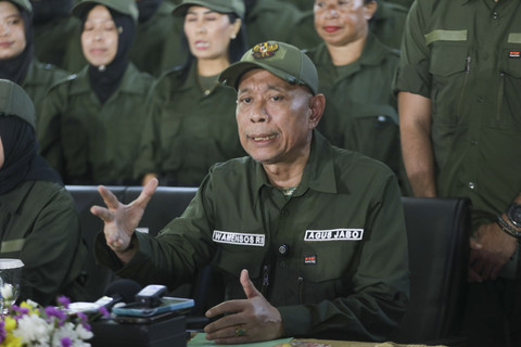 Wamensos Agus Jabo Priyono resmi menutup retret Kepala Sekolah Rakyat di Resimen Arhanud 1/Faletehan Kodam Jaya, Jakarta, Jumat (20/6/2025). Foto: Dok. Kemensos