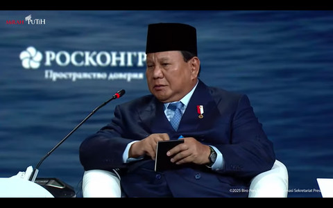 Presiden RI Prabowo Subianto di Forum Ekonomi Internasional The 28th St. Petersburg International Economic Forum (SPIEF 2025) pada Jumat (20/6/2025). Foto: YouTube/ Sekretariat Presiden