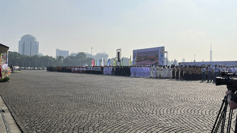 Upacara rangkaian ulang tahun Jakarta ke 498 di Monas, Jakarta Pusat, Minggu (22/6/2025). Foto: Haya Syahira/kumparan