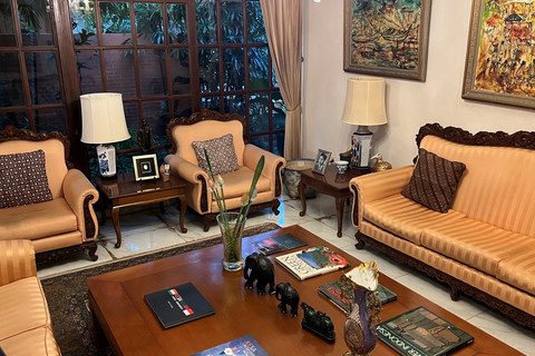 Ruang tamu tempat mendiang Presiden B.J. Habibie untuk menerima tamu. Foto: Gitario Vista Inasis/kumparan