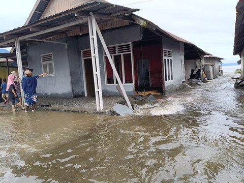 Banjir dan tanah longsor di Halmahera Selatan, Maluku Utara, pada Minggu (22/6/2025). Foto: Kemensos RI