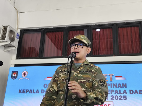 Wamendagri Bima Arya saat ditemui di Kampus IPDN Jatinangor, Kabupaten Sumedang, Jawa Barat, Senin (23/6/2025). Foto: Alya Zahra/kumparan