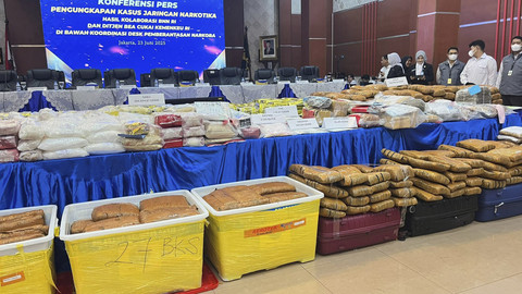 Konferensi pers pengungkapan kasus jaringan narkotika oleh BNN RI dan Ditjen Bea Cukai Kemenkeu RI di Kantor Pusat Bea Cukai, Jakarta Timur, Senin (23/6/2025). Foto: Nasywa Athifah/kumparan
