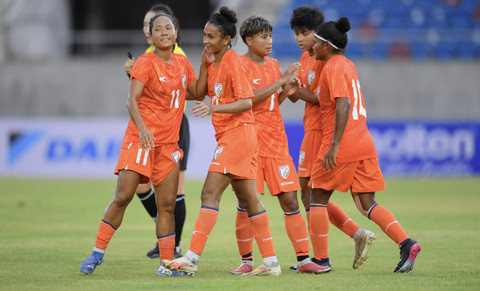 Aksi Timnas Wanita India saat berhadapan dengan Mongolia di Kualifikasi Piala Asia Wanita 2026 Grup B, Senin (23/6). Foto: AFC