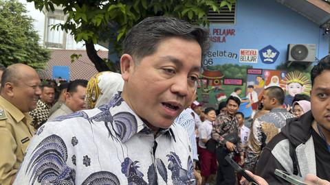 Juru Bicara Kemenko Perekonomian, Haryo Limanseto, saat ditemui di SDN Petojo Selatan 06 Jakarta Pusat, Selasa (24/6/2025). Foto: Fariza Rizky Ananda/kumparan