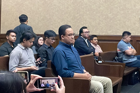Anies Baswedan menghadiri sidang Tom Lembong di Pengadilan Tipikor Jakarta, Selasa (24/6/2025). Foto: Fadhil Pramudya/kumparan