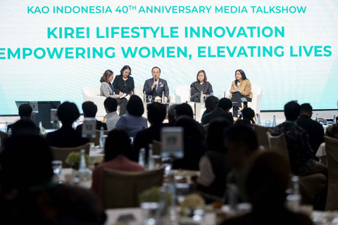 Talk show bertema "Kirei Lifestyle Innovation, Empowering Women, Elevating Lives" dalam perayaan 40 tahun Kao Indonesia. Foto: Dok. Kao Indonesia