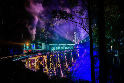  Puffing Billy's Train of LightsMandatory. Foto: Peter Casamento/Casamento Photography