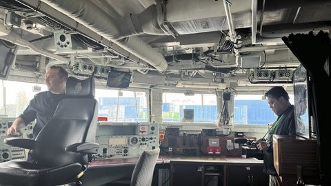 Tampak dalam kapal perang Kerajaan Inggris HMS Richmond saat berlabuh di Pelabuhan Tanjung Priok, Jakarta Utara, Rabu (25/6/2025). Foto: Nasywa Athifah/kumparan