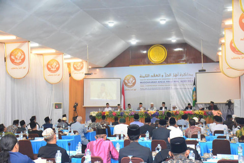 Guru Besar Politik Islam Global FISIP UIN Jakarta Din Syamsuddin saat menghadiri acara Mudzakarah Ahlul Halli Wal 'Aqdi (AHWA) ke-8 di Palembang, Selasa (24/6/2025). Foto: Dok. Istimewa