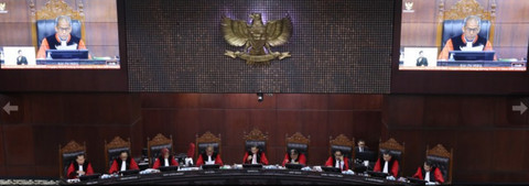 Majelis Hakim Konstitusi dalam Sidang Pengucapan Putusan Nomor 135/PUU-XXII/2024 yang digelar pada Kamis (26/6/2025) di Ruang Sidang Pleno MK. Foto: Humas MK/Ifa