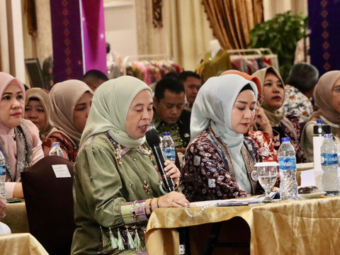 Ketua TP PKK Kota Palembang, Dewi Sastrani, saat menghadiri Rapat Konsolidasi PKK se-Sumsel yang digelar pada Kamis, 26 Juni 2025/ist.