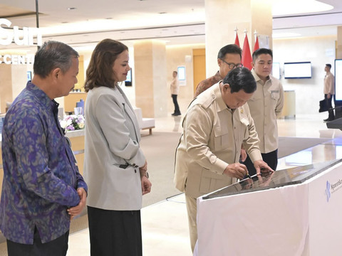 Presiden Prabowo Subianto meresmikan Ngoerah Sun Wellness and Aesthetic Center (NSWAC), Rumah Sakit Umum Pusat (RSUP) Prof. dr. I.G.N.G Ngoerah, Kota Denpasar, Bali, pada Rabu (25/6/2025). Foto: Instagram/ @sekretariat.kabinet