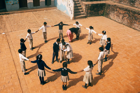 5 contoh kegiatan MPLS SD kelas 1. Foto hanya ilustrasi, bukan yang sebenarnya. Sumber: Pexels/Mehmet Turgut  Kirkgoz 