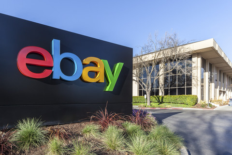Ilustrasi situs e-commerce eBay. Foto: Shutterstock