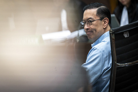 Terdakwa kasus dugaan korupsi impor gula Thomas Trikasih Lembong atau Tom Lembong menjawab pertanyaan Jaksa Penuntut Umum (JPU) saat sidang lanjutan di Pengadilan Tipikor, Jakarta, Senin (30/6/2025). Foto: Bayu Pratama S/ANTARA FOTO