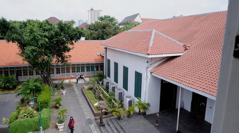 Ilustrasi Cara Registrasi Ulang UMPTKIN 2025 Sumber Unsplash/Inna Safa