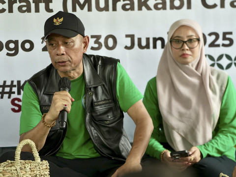 Wakil Menteri Sosial RI, Agus Jabo Priyono, dan Bupati Kulon Progo, Agung Setyawan di Kulon Progo, Senin (30/6/2025). Foto: Dok. Kemensos