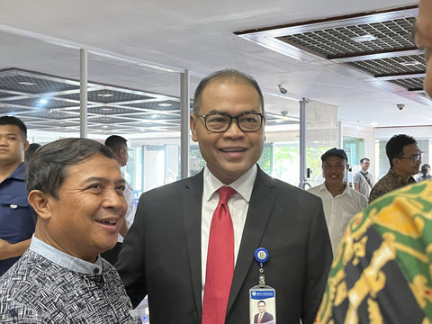 Calon Deputi Gubernur BI Ricky Perdana Gozali usai Fit & Proper Test di Kompleks Parlemen Senayan, Sel...                    </div>

                    <div class=