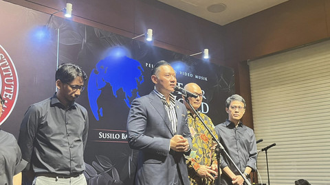 Menko Infrastruktur dan Pembangunan Kewilayahan Agus Harimurti Yudhoyono (AHY) usai acara peluncuran video musik Save Our World di Djakarta Theatre, Menteng, Jakarta Pusat, Selasa (1/7/2025). Foto: Nasywa Athifah/kumparan