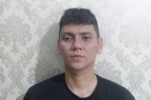  Istimewa