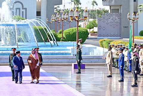 Presiden Republik Indonesia, Prabowo Subianto, melakukan pertemuan dengan Putra Mahkota sekaligus Perdana Menteri Arab Saudi, Pangeran Mohammed bin Salman Al Saud, di Istana Al-Salam, Jeddah, Rabu (2/7). Foto: Foto: Muchlis Jr - Biro Pers Sekretariat Presiden