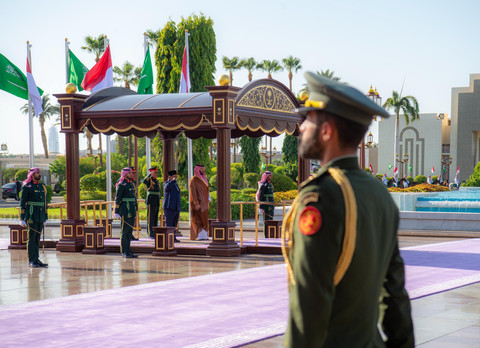 Presiden Prabowo Subianto bertemu dengan Putra Mahkota sekaligus Perdana Menteri Arab Saudi, Pangeran Mohammed bin Salman Al Saud, di Istana Al-Salam, Jeddah, Rabu (2/7). Foto: Kementerian Media Arab Saudi