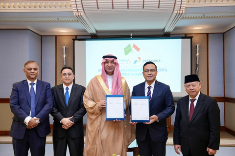 Pertamina dan ACWA Power menjalin kerja sama pengembangan teknologi energi bersih di Arab Saudi, Rabu (2/7). Foto: Dok. Pertamina