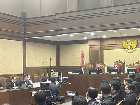 Sidang tuntutan kasus dugaan suap komisioner KPU RI dan perintangan penyidikan Harun Masiku, yang menjerat Sekjen PDIP Hasto Kristiyanto sebagai terdakwa, di Pengadilan Tipikor Jakarta, Kamis (3/7/2025). Foto: Fadhil Pramudya/kumparan