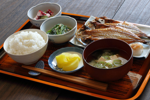Ilustrasi washoku, pola makan ala Jepang. Foto: gontabunta/Shutterstock