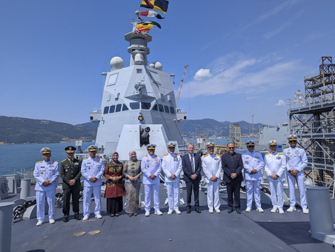 Suasana peresmian KRI Brawijaya-320, serta pengukuhan Komandan KRI Brawijaya-320 yang dilaksanakan di galangan kapal Fincantieri, Muggiano, Italia. Rabu (2/7/2025). Foto: Dok. Istimewa