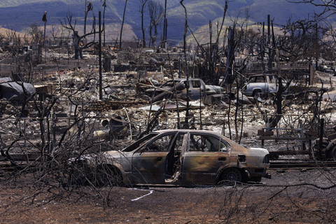 Suasana kerusakan lingkungan Wahikuli Terrace pascakebakaran di kota Lahaina, pulau Maui, Hawaii, Amerika Serikat, Rabu (16/8/2023). Foto: Mike Blake/Reuters