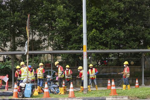 Ilustrasi pekerja migran. Foto: Dr David Sing/Shutterstock