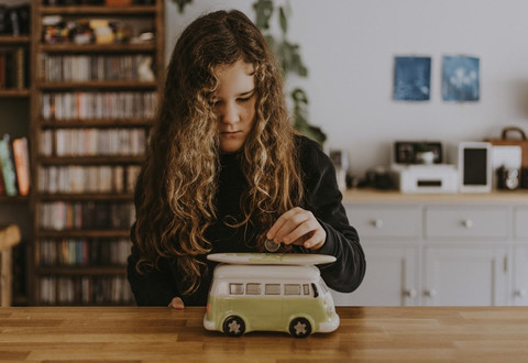 Ilustrasi Tips agar Uang Tabungan Tidak Terpakai Sumber Unsplash/Annie Spratt