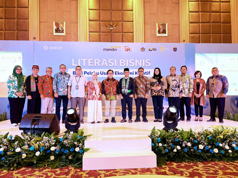 Bank Mandiri dan Kemenekraf menggelar pelatihan Literasi Bisnis dalam membekali 70 usahawan kreatif naik kelas di Depok, Kamis (3/7). Foto: Dok. Bank Mandiri